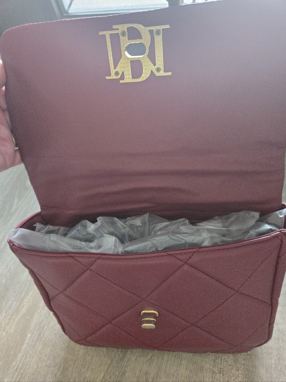 NWT Beautiful large BADGLEY MISCHKA Chain Crossbody/Purse AND BM Card Wallet - Picture 5 of 9